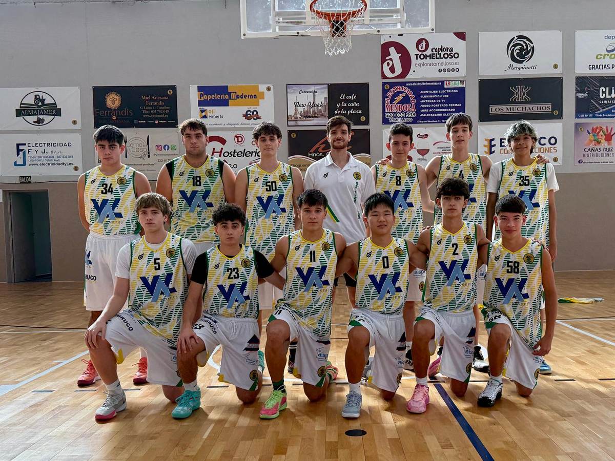 Formación inicial del Val Brokers CB Tomelloso U19 antes del amistoso de pretemporada ante El Ventero CBV